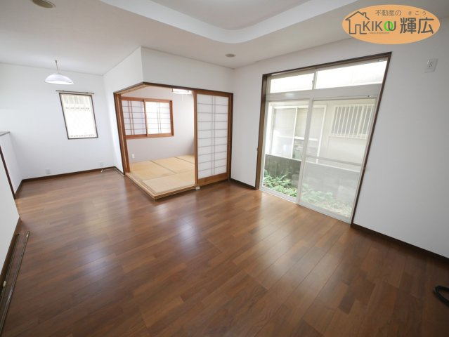 【居間・リビング】 | 姫路市西八代町　中古戸建