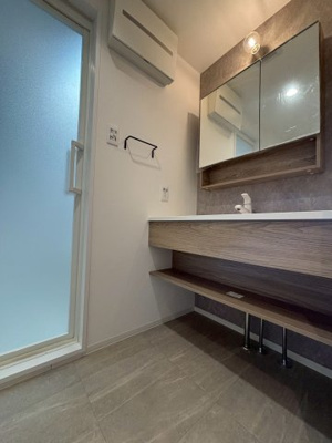 【独立洗面台】 | ロイヤルシャトー徳王