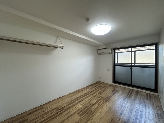 【寝室】Wins Court Utajima 