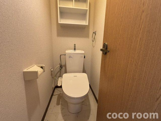 Ｓｕｒｐｌｕｓ由佳のトイレ