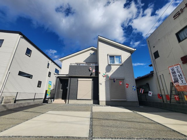 高崎市片岡町2丁目パパまるモデルハウスの外観