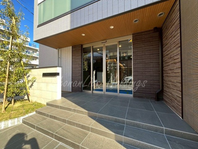 【エントランス】 | フィカーサ横浜 | オートロック付きのエントランス♪