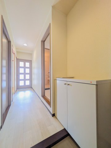 ヴィラージュ木崎の玄関