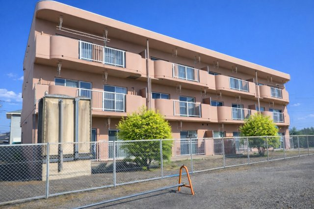 ヴィラージュ木崎の外観