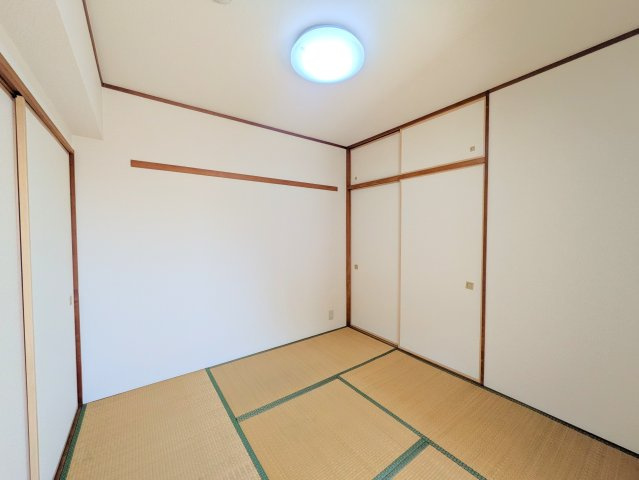 ヴィラージュ木崎の和室