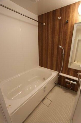 【浴室】 | プラウドフラット中野 | 追い焚き機能、浴室乾燥機付きバス。