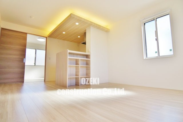 グリーンパティオの居間・リビング