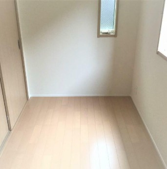 【寝室】 | ヴェルデ | きれいなフローリング。