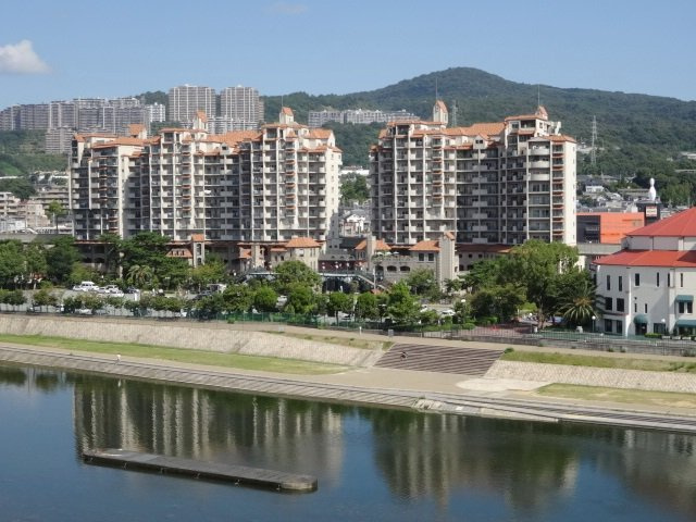 花のみち2番館の外観