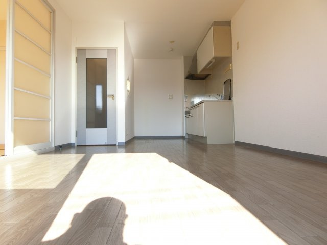 リヴェール北野田の居間・リビング|同物件別部屋イメージ写真