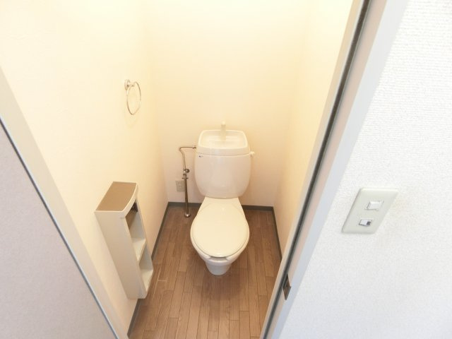 リヴェール北野田のトイレ|同物件別部屋イメージ写真