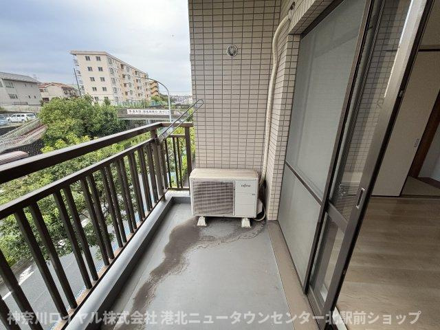 【バルコニー】