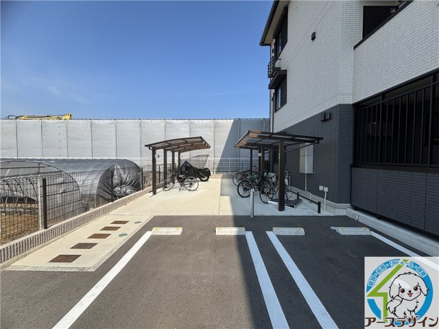 Pearl　Annexの駐車場