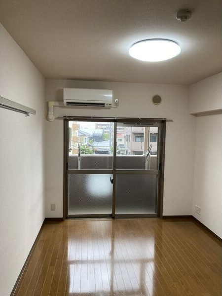 シティライフ池下駅前の居間・リビング