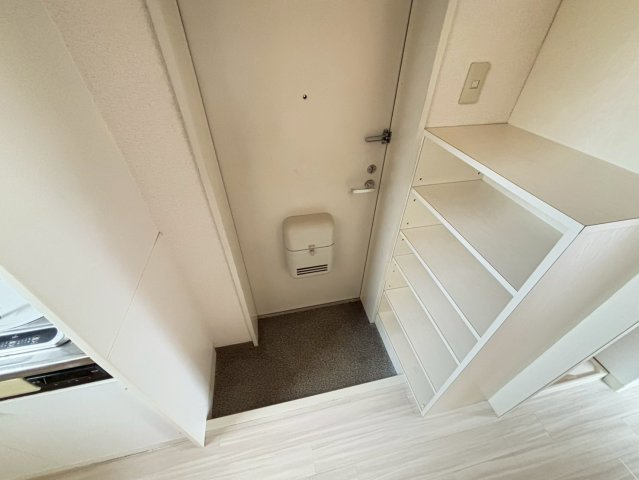 ヴィラージュささほこの玄関