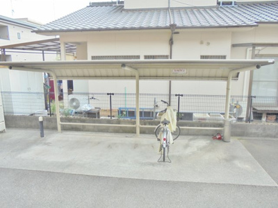 【その他共用部分】 | セジュールKen | 屋根付き駐輪場