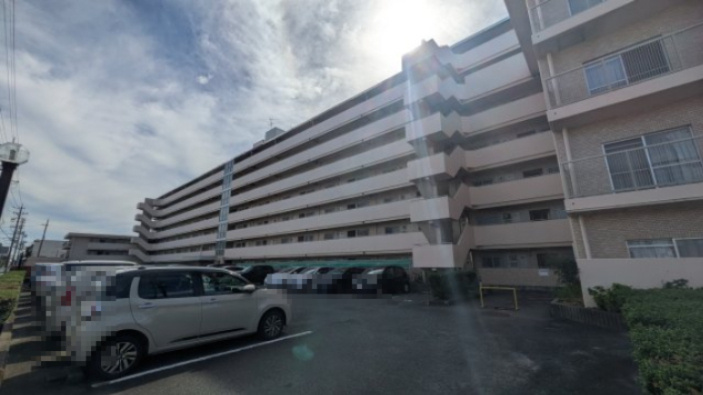 岩塚町スカイマンションの外観