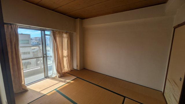 岩塚町スカイマンションの和室