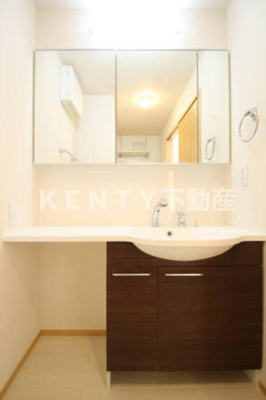【洗面所】 | アルぺージュ大森　A棟 | 使いやすい洗面所です