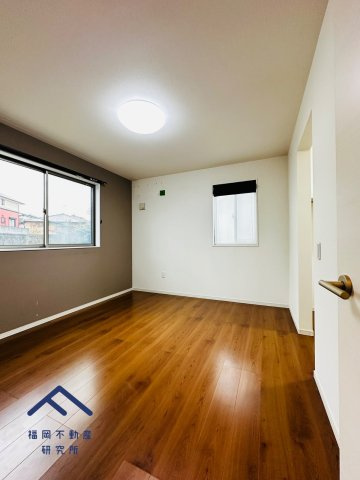 糟屋郡須惠町大字植木　戸建ての洋室