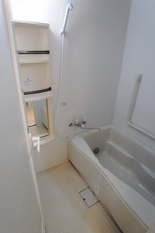 ルシルエスパシオの浴室