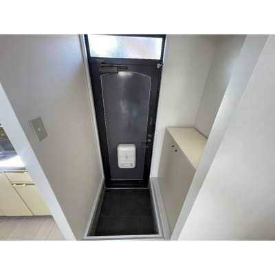 【玄関】 | ジュネス狭山2号館 | ゆったりとした玄関です