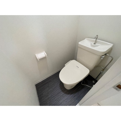 【トイレ】 | ジュネス狭山2号館 | ゆったりとした空間のトイレです