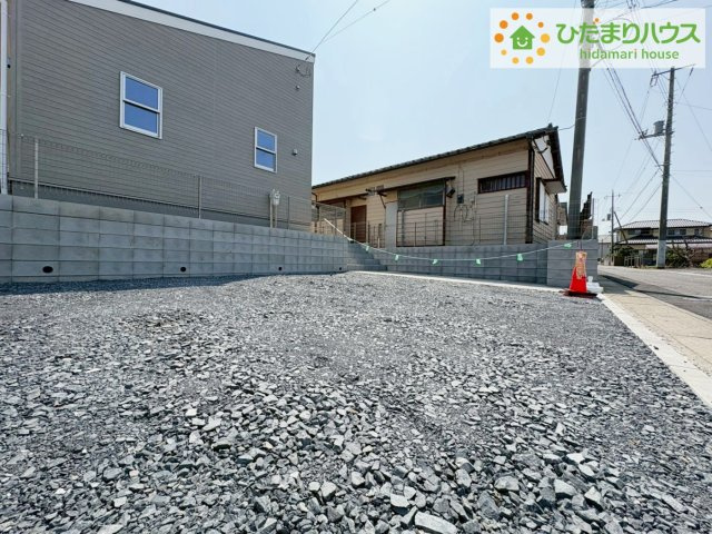 日立市東大沼町第1　新築戸建　2号棟の駐車場|時間がない時もらくらくと車の出し入れができる並列駐車場を完備！！