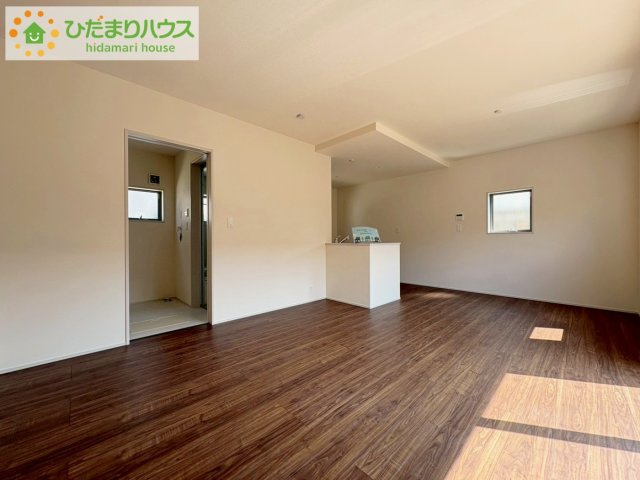 日立市東大沼町第1　新築戸建　2号棟の居間・リビング|お子様が元気に遊べる広々としたリビングです。