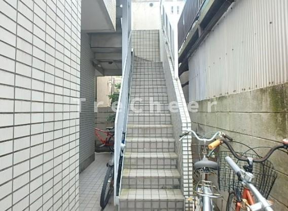 PATONA1610のエントランス