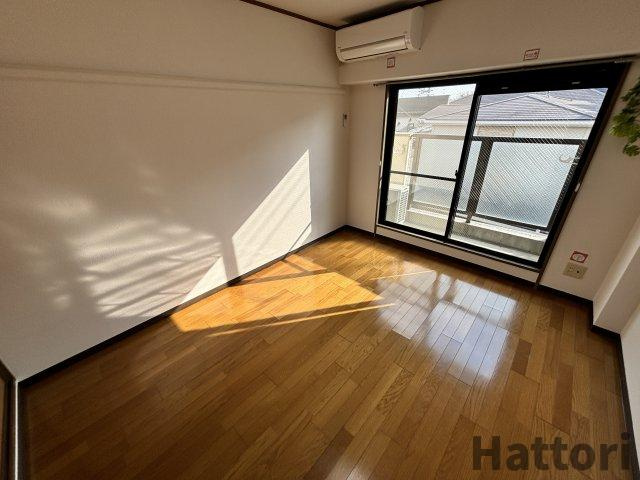 RIGEL岡町の居間・リビング