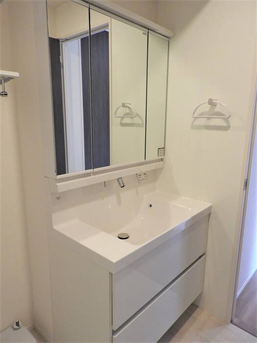 ベルエトワール　Jの独立洗面台|独立洗面台、朝の身支度には欠かせません