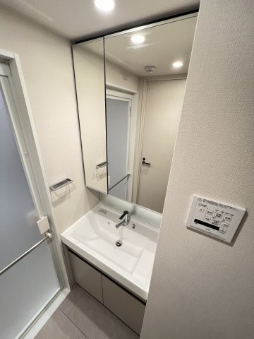 【独立洗面台】