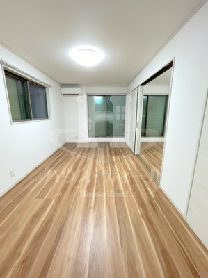 【居間・リビング】 | グランドール西尾久 | リビングです