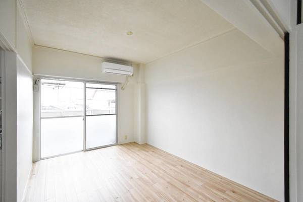 ビレッジハウス玉戸1号棟の居間・リビング|ビレッジハウスの同一物件・同一タイプの間取りの写真です