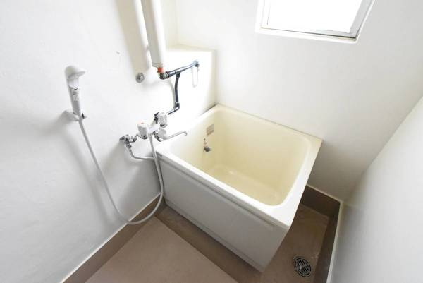 ビレッジハウス玉戸1号棟の浴室|ビレッジハウスの同一物件・同一タイプの間取りの写真です