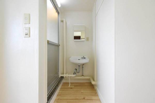 ビレッジハウス玉戸1号棟の洗面所|ビレッジハウスの同一物件・同一タイプの間取りの写真です