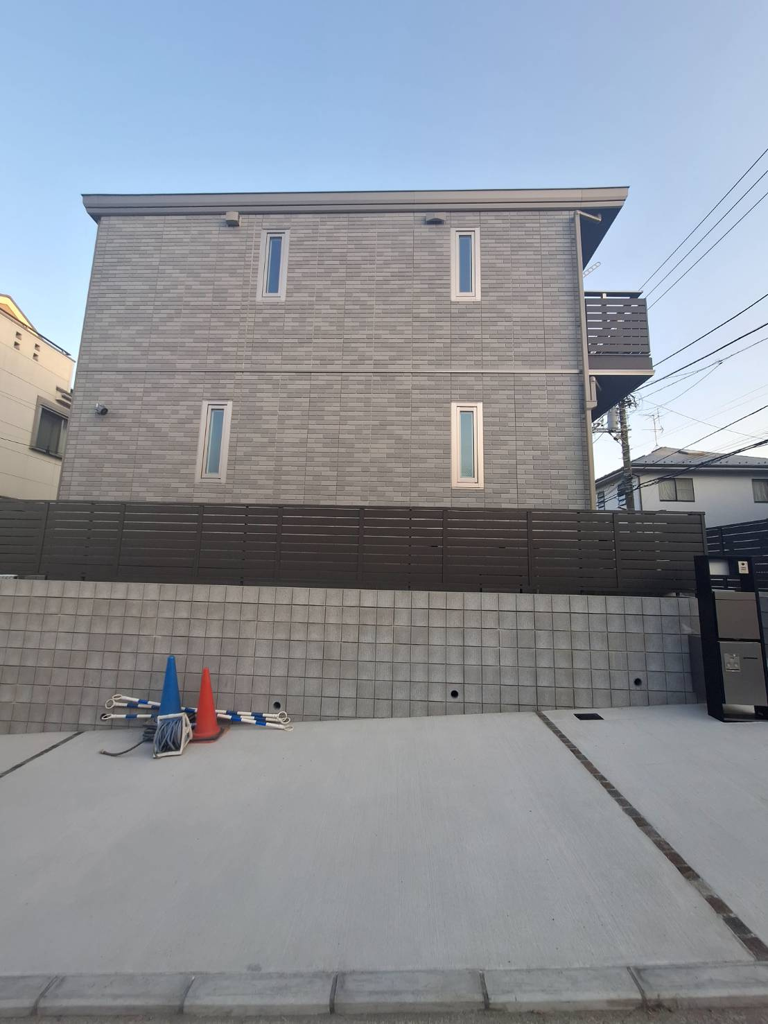 横濱ヒルズのエントランス