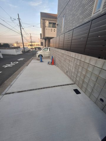 横濱ヒルズの駐車場