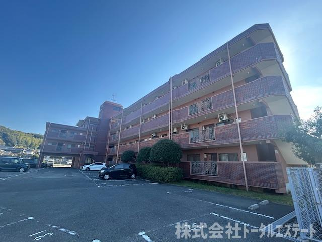 アーデント秋根の外観