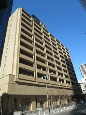【外観】 | オークコート | 鉄筋コンクリート造のがっちりとした建物。