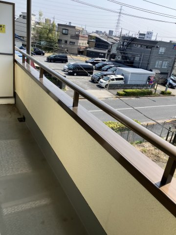 第2フジヨシマンションのバルコニー