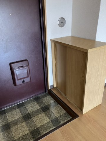 第2フジヨシマンションの玄関