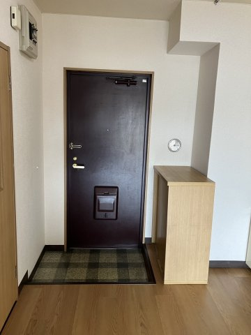 第2フジヨシマンションの玄関