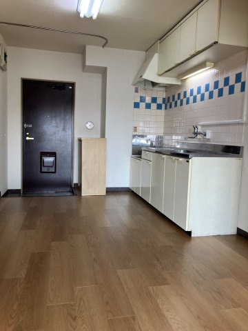 第2フジヨシマンションの居間・リビング|DK・6.0帖