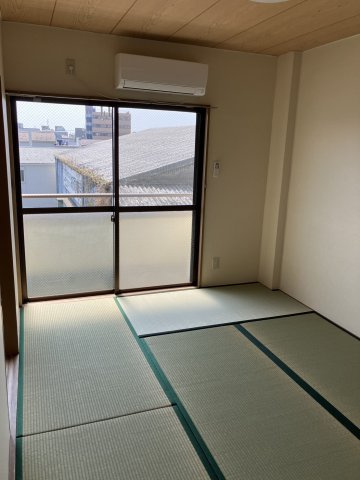 第2フジヨシマンションの和室