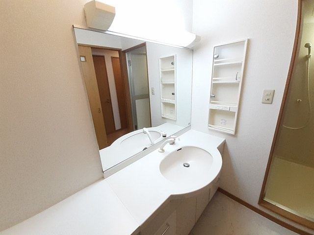 ヒルトップレジデンスの洗面所