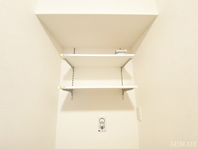 アナシエ鹿浜の収納|洗濯機置き場上収納です☆