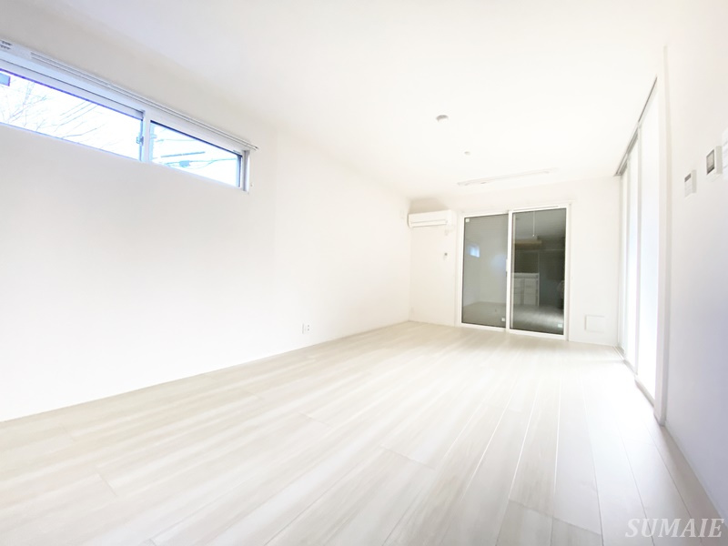 アナシエ鹿浜の居間・リビング|16.9帖の広々としたリビングです☆