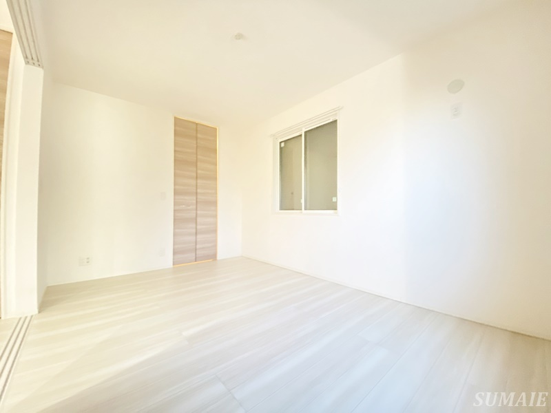 アナシエ鹿浜の洋室|別角度から見た洋室です☆